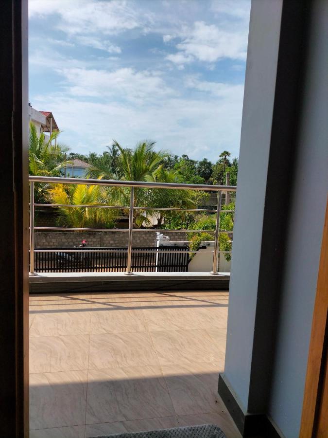 Hotel Sun Blue Uppuveli ภายนอก รูปภาพ